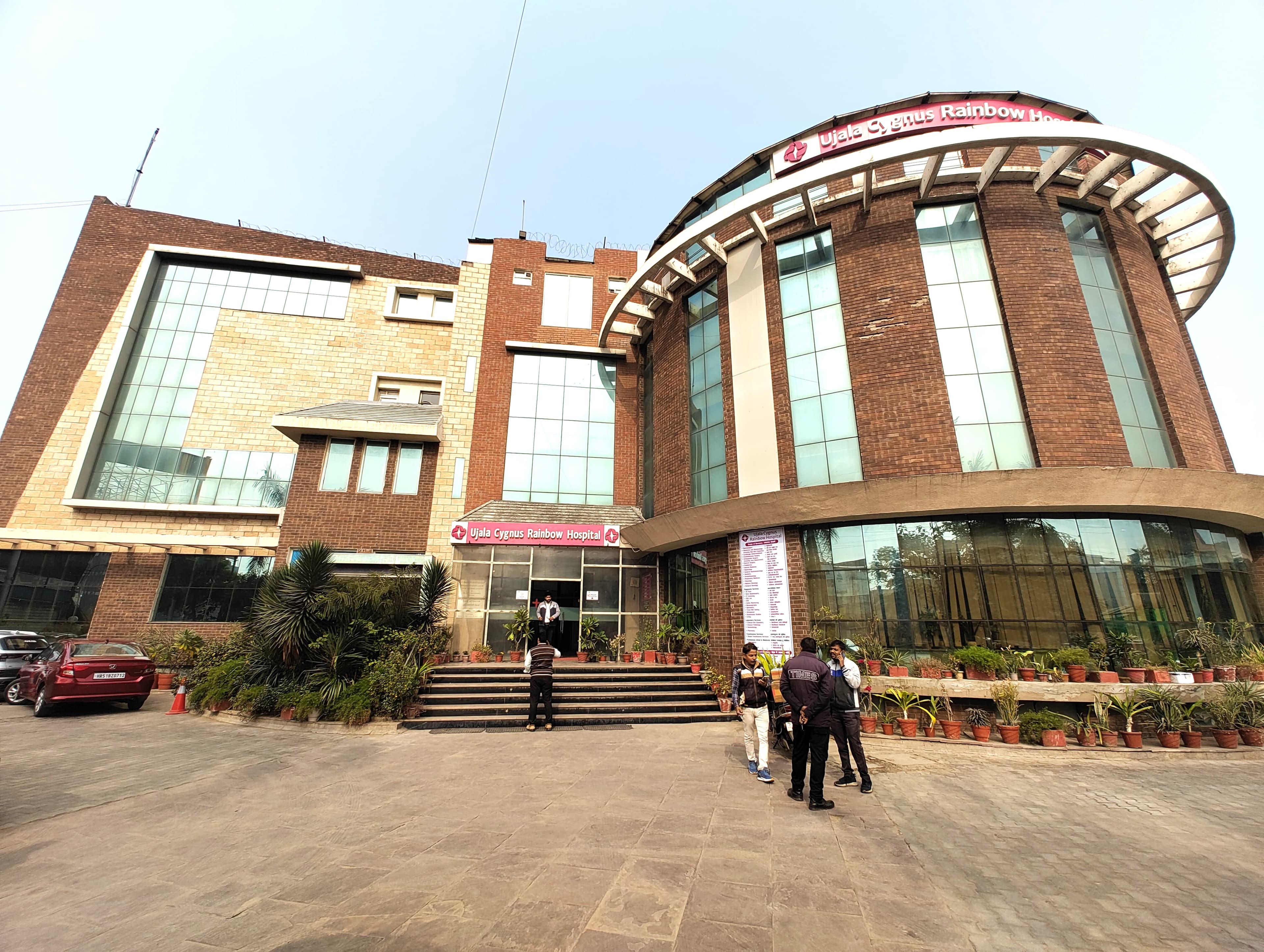 Ujala Cygnus Rainbow Hospital, Agra